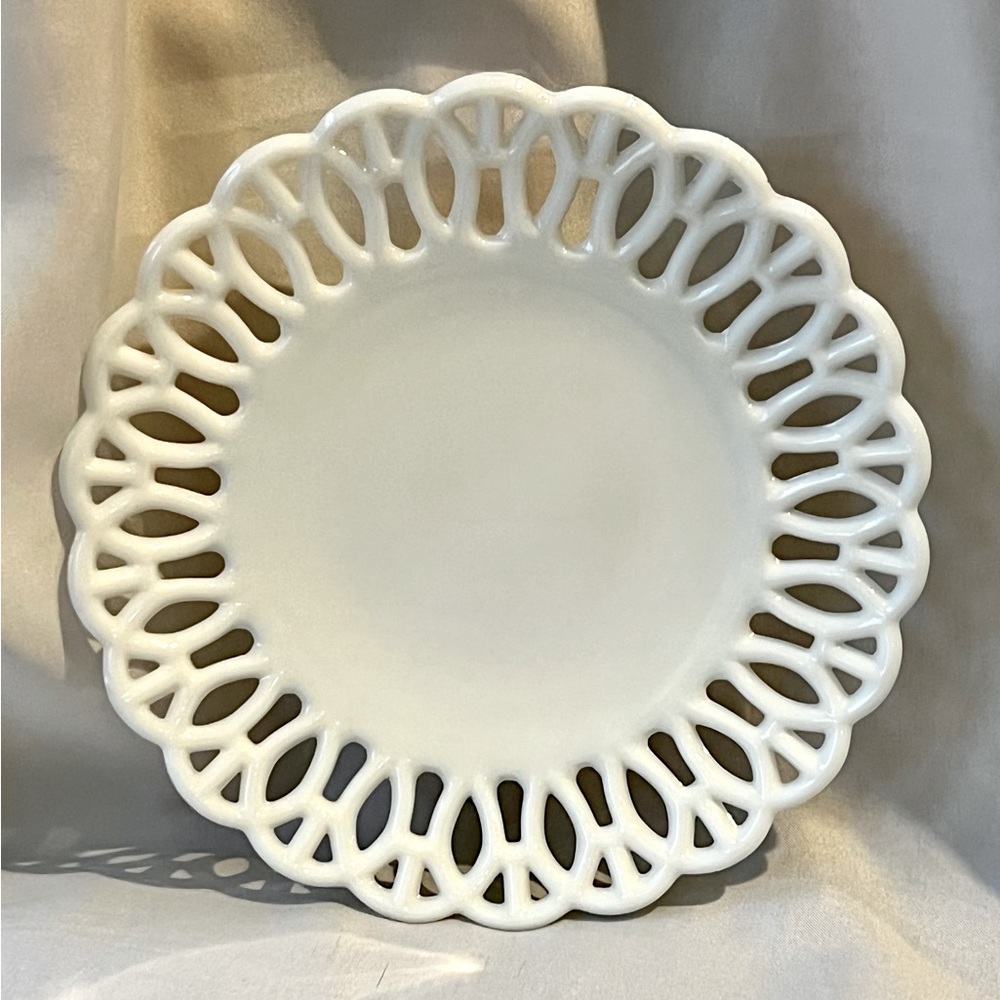 Rare Vintage White Milk Glass Lace Edge - H Border 7.5 “ Diam Plate Antique Dish